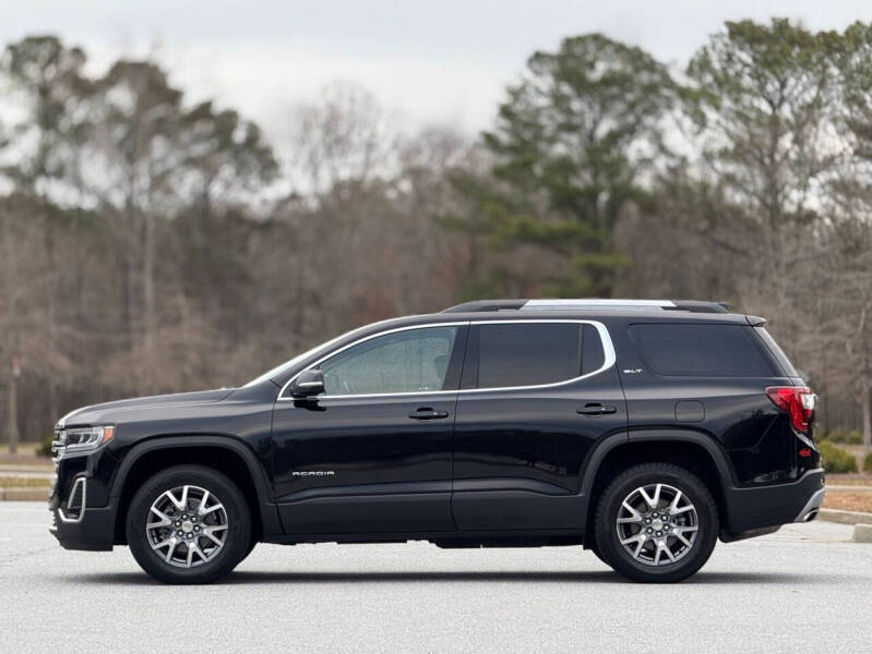 2023 GMC Acadia SLT