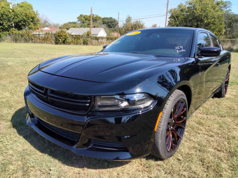 2015 Dodge Charger for sale at LA PULGA DE AUTOS in Dallas TX