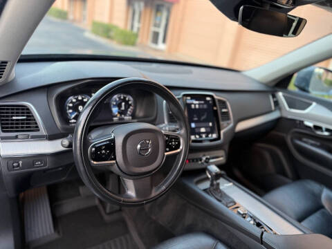 2021 Volvo XC90 T5 Momentum