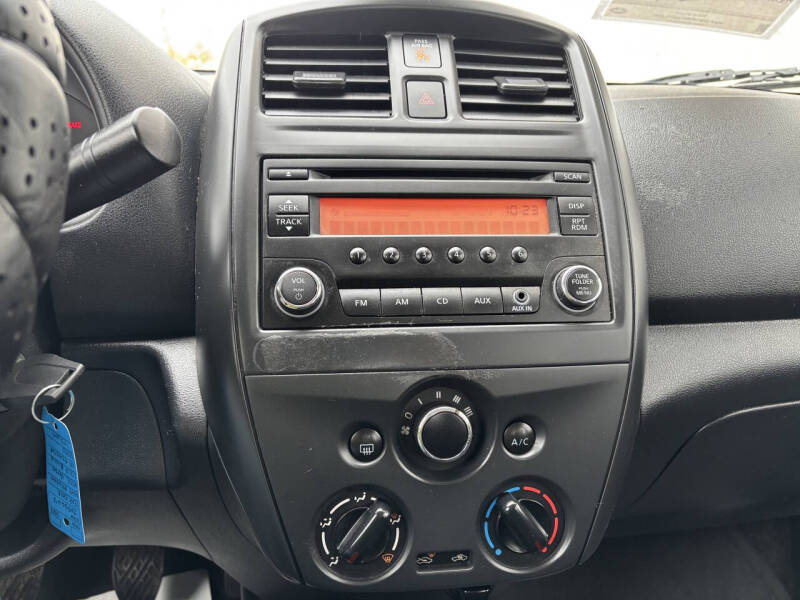 2015 Nissan Versa 1.6 S