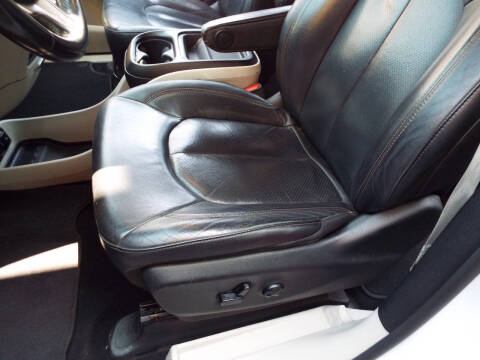 2020 Chrysler Pacifica Touring L