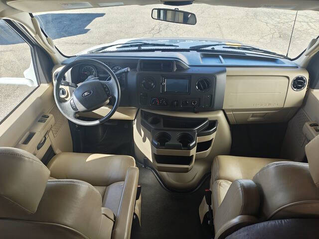 2016 Coachmen RV Freelander