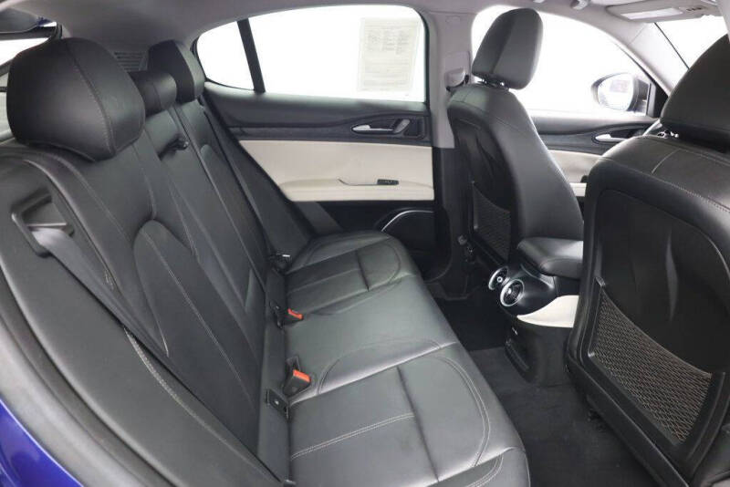 2021 Alfa Romeo Stelvio Sprint