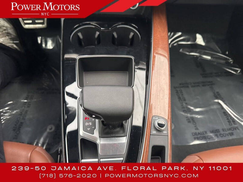 2023 Audi A4 quattro Premium 40 TFSI