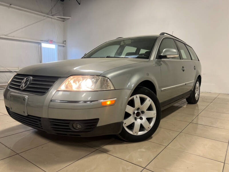 2005 Volkswagen Passat for sale at ROADSTERS AUTO in Houston TX