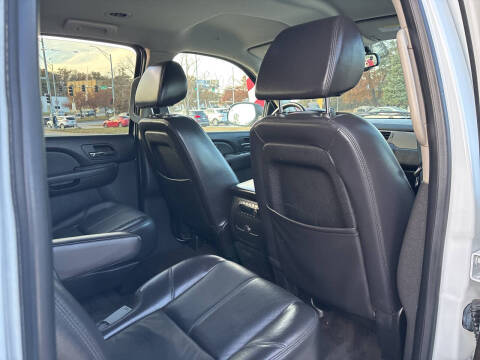 2008 Chevrolet Suburban LTZ