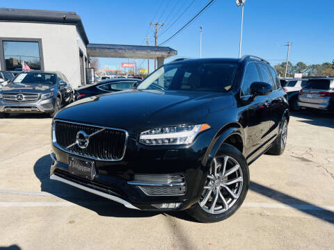 2016 Volvo XC90 T6 Momentum