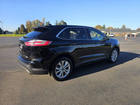 2020 Ford Edge Titanium