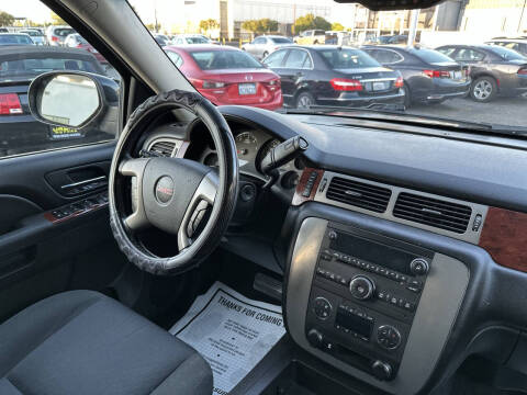 2013 GMC Yukon XL SLE