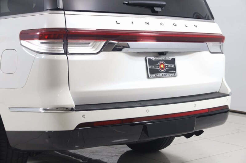 2023 Lincoln Navigator Black Label