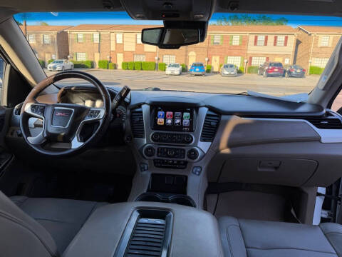 2017 GMC Yukon SLT