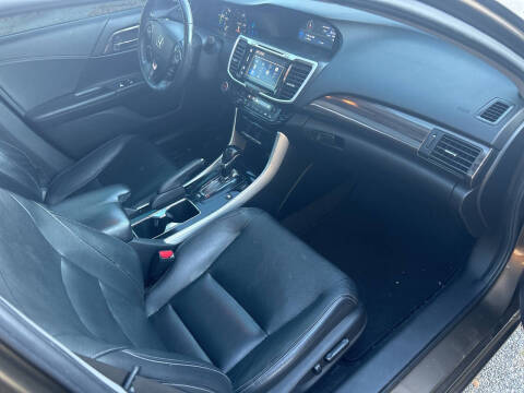 2017 Honda Accord Hybrid EX-L