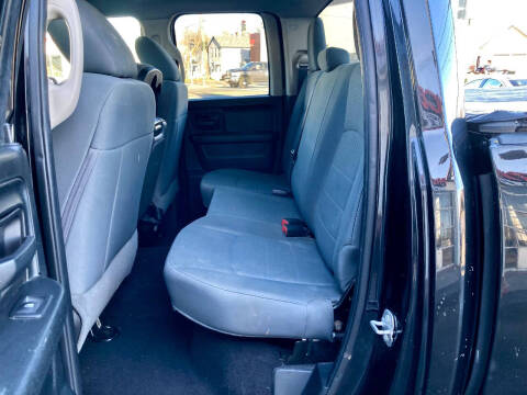 2017 RAM 1500 Express