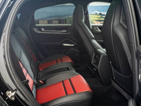 2025 Porsche Cayenne Coupe