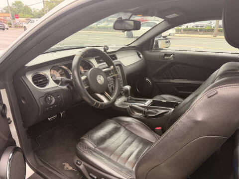 2010 Ford Mustang V6