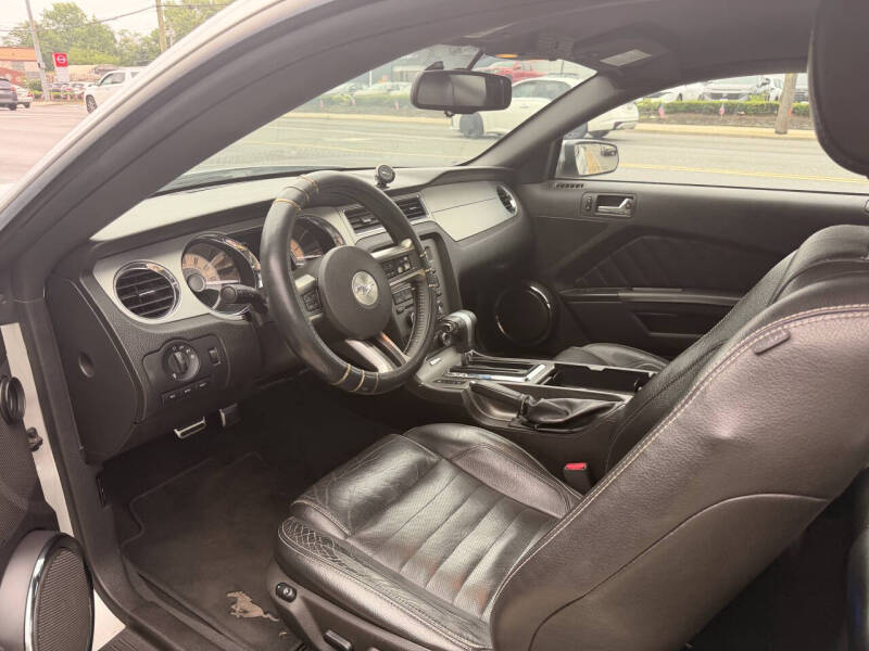 2010 Ford Mustang V6