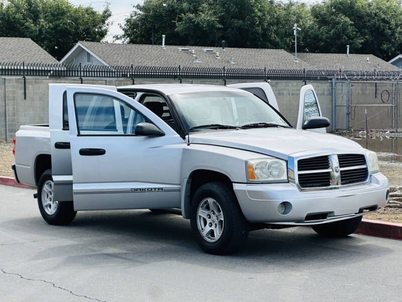 2006 Dodge Dakota SLT