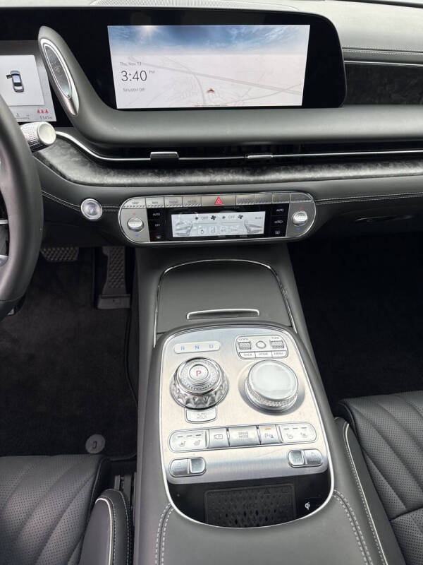 2025 Genesis G90 3.5T e-Supercharger