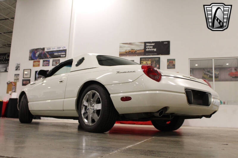 2002 Ford Thunderbird Deluxe