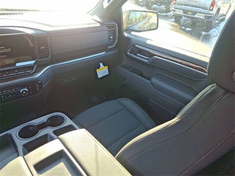 2026 GMC Sierra 1500 Elevation Standard