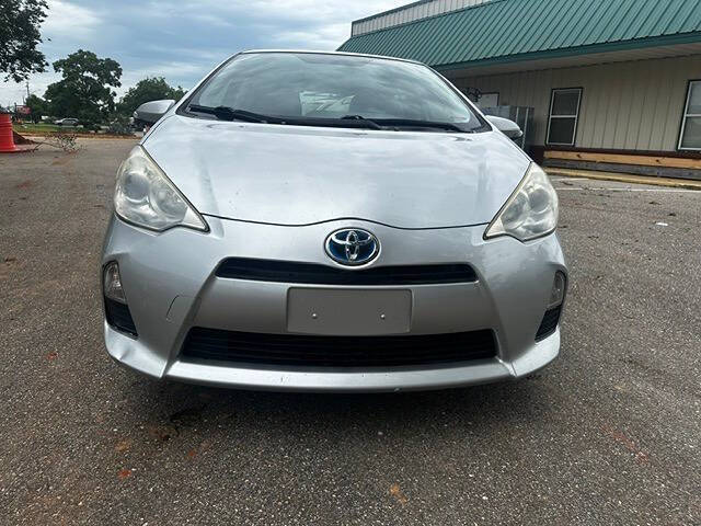 2013 Toyota Prius c Two