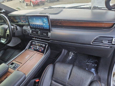 2022 Lincoln Navigator L Black Label