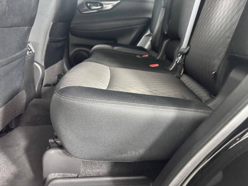 2019 Nissan Rogue S