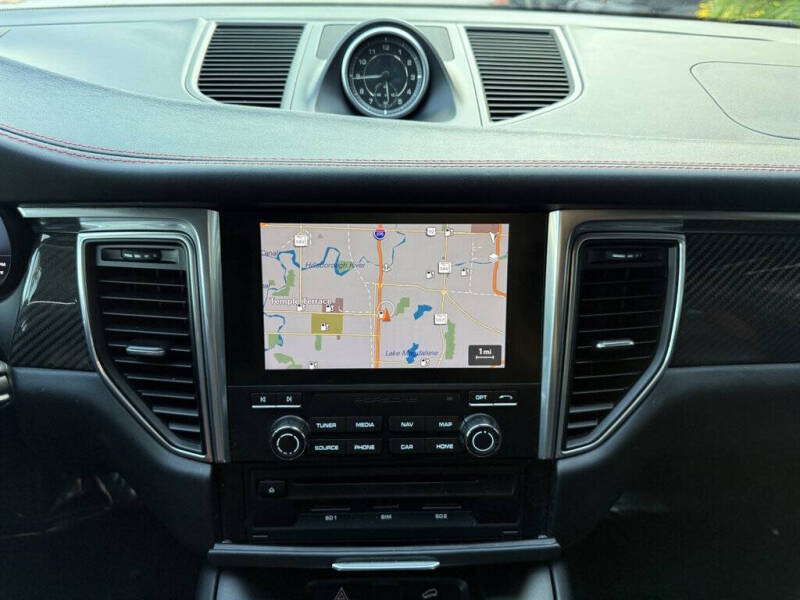 2017 Porsche Macan GTS