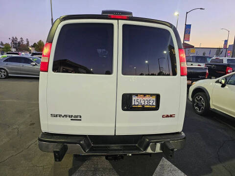 2015 GMC Savana 2500