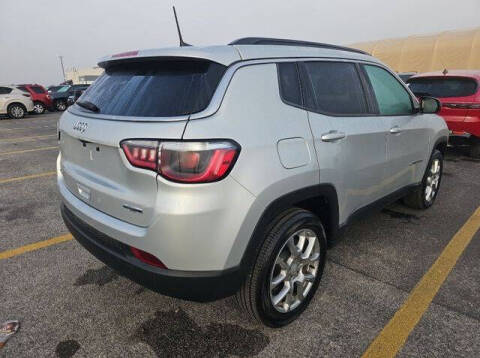 2024 Jeep Compass Latitude Lux