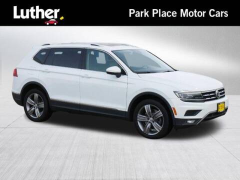 2018 Volkswagen Tiguan for sale at Park Place Motor Cars in Rochester MN