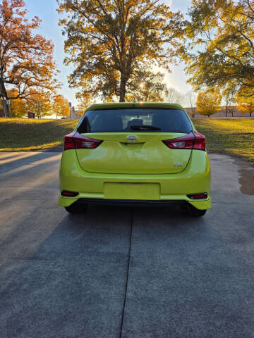 2016 Scion iM