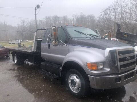 2004 Ford F-650 Super Duty for sale at Monroe Auto's, LLC in Parsons TN