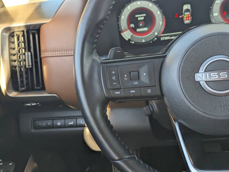 2024 Nissan Pathfinder Platinum