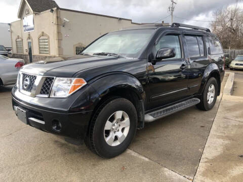 2005 Nissan Pathfinder for sale at T & G / Auto4wholesale in Parma OH