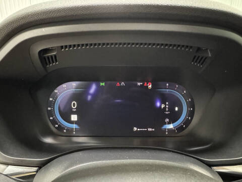 2024 Volvo XC60 B5 Core Dark Theme