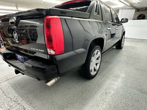 2010 Cadillac Escalade EXT Premium