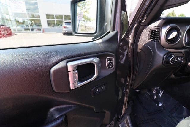 2021 Jeep Gladiator Sport