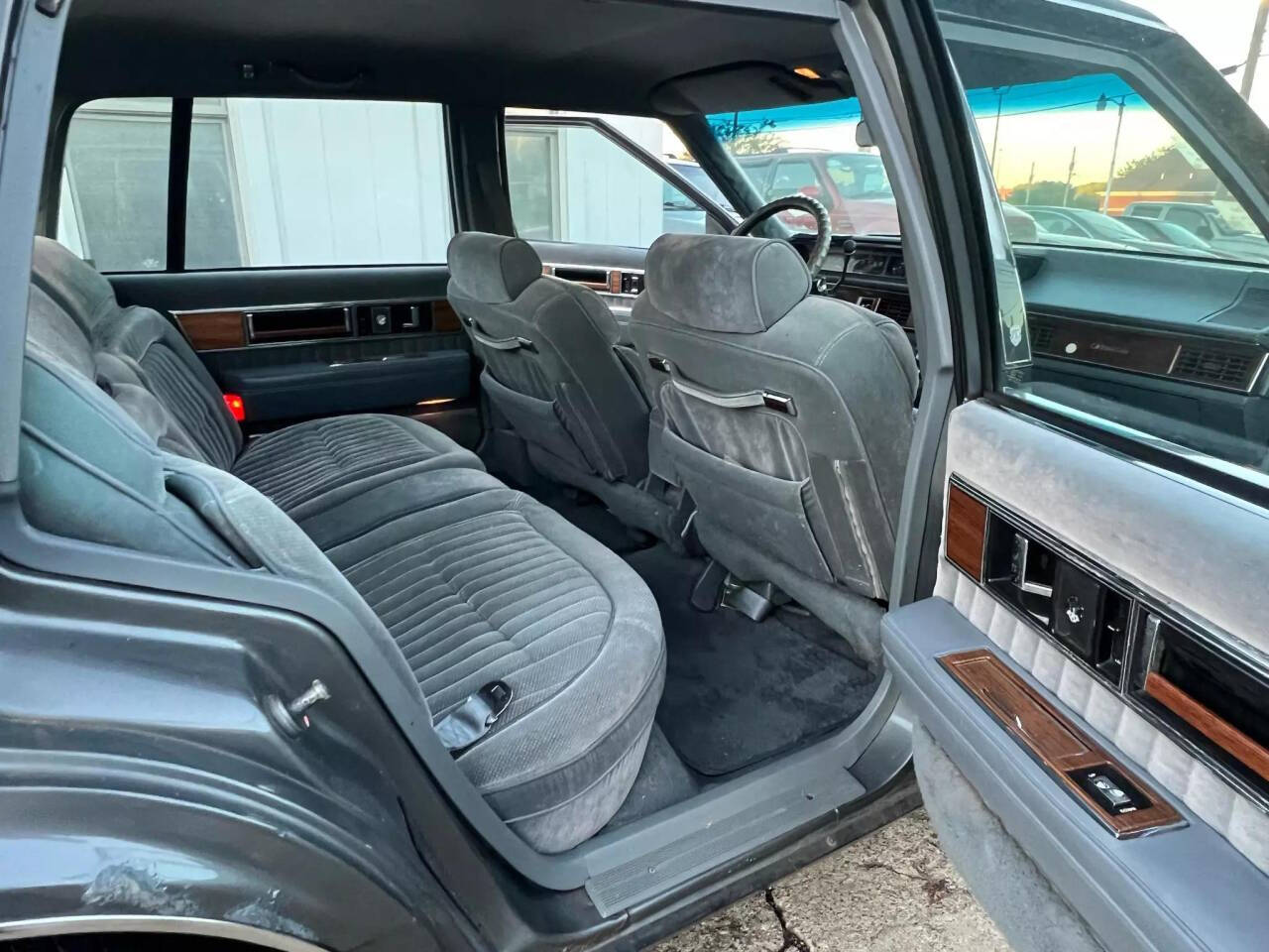 1988 Oldsmobile Ninety-Eight for sale at RT Barrett Auto Group in Austintown, OH