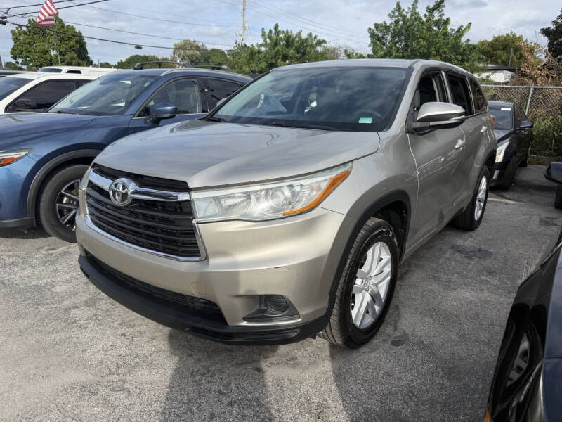 2015 Toyota Highlander LE