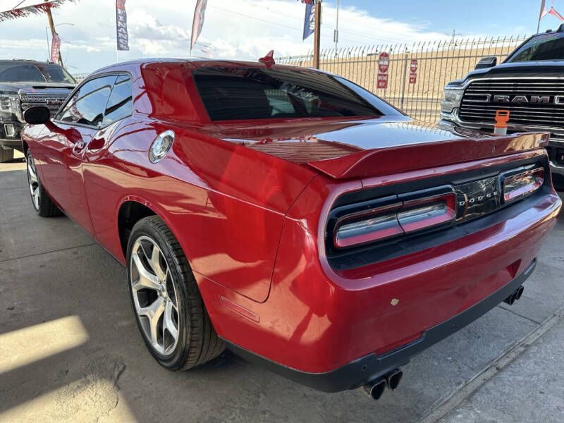 2016 Dodge Challenger SXT