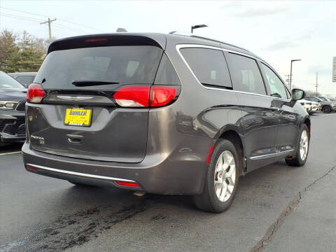 2020 Chrysler Pacifica Touring L
