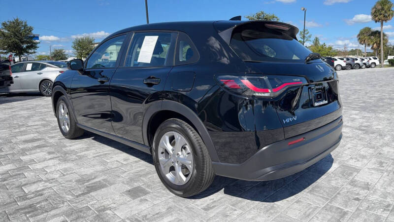2025 Honda HR-V LX