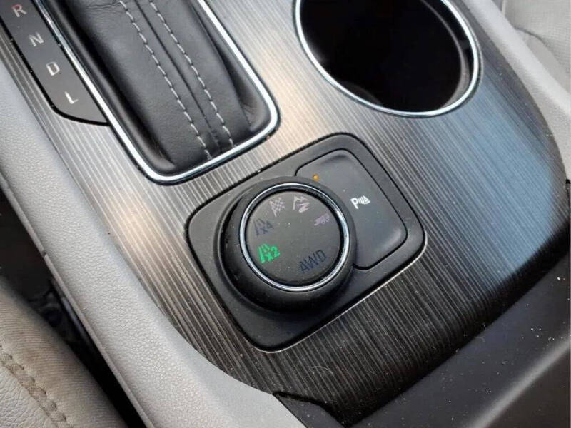 2017 GMC Acadia Denali