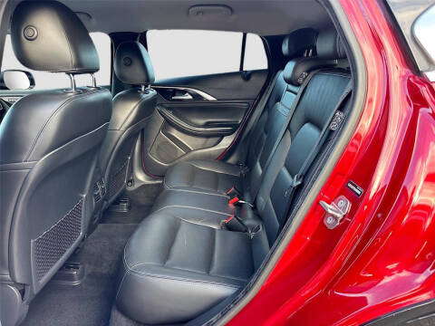 2018 Infiniti QX30 Luxury