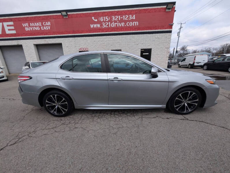 2019 Toyota Camry SE