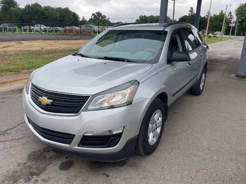 2015 Chevrolet Traverse LS's photo