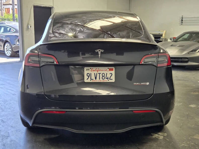 2024 Tesla Model Y Performance