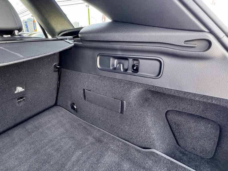 2024 Mercedes-Benz GLC GLC 300