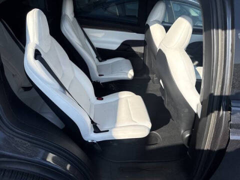 2023 Tesla Model X Standard Range